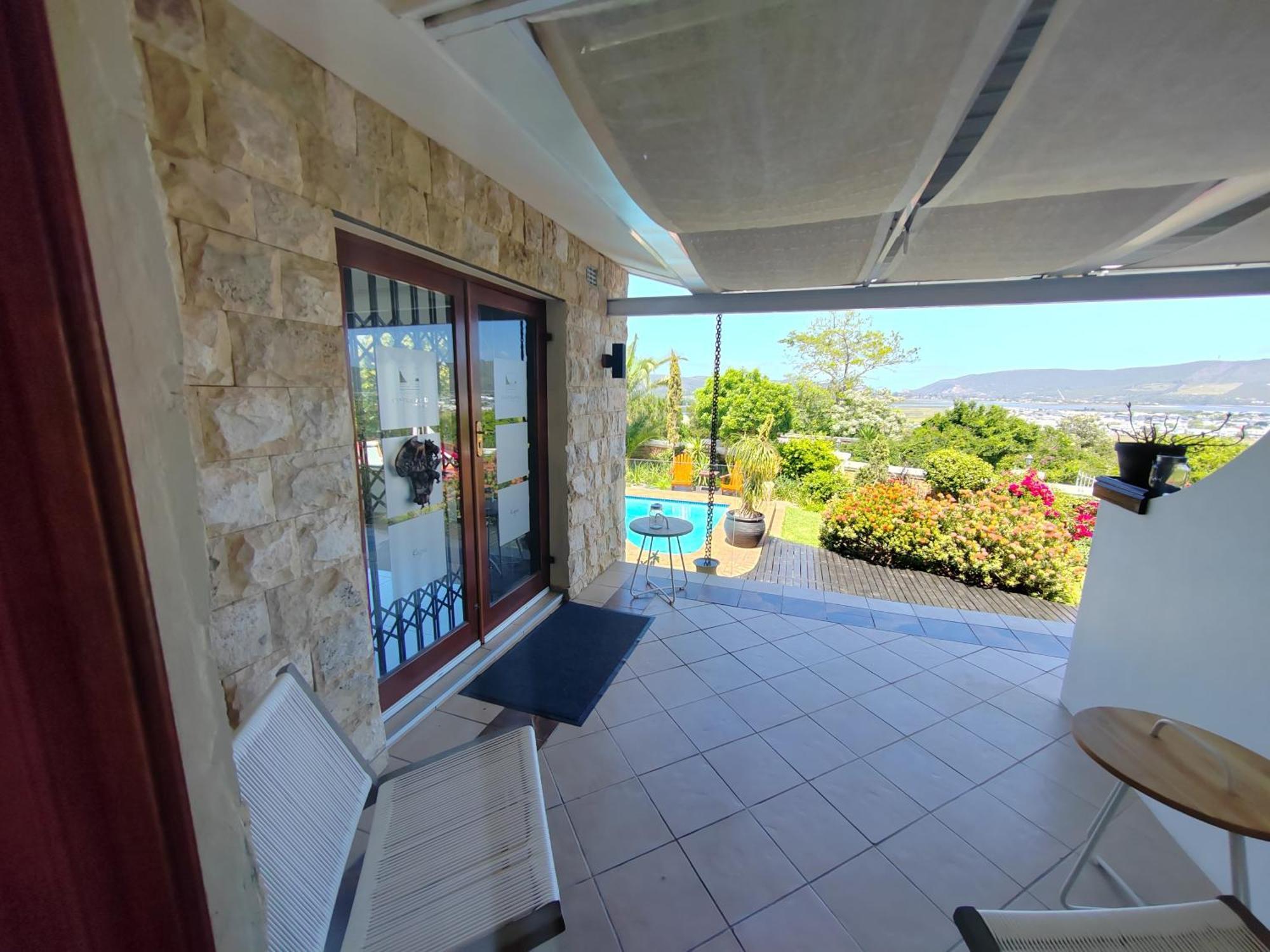 Candlewood Lodge Книсна Екстериор снимка