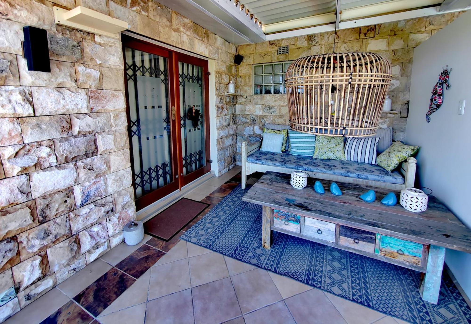 Candlewood Lodge Книсна Екстериор снимка