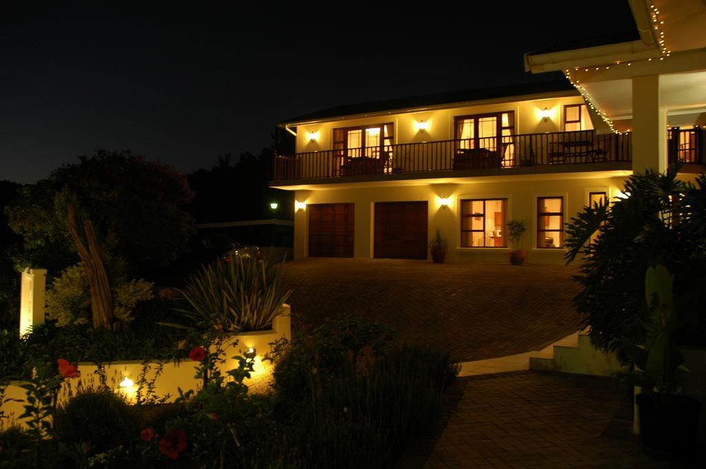 Candlewood Lodge Книсна Екстериор снимка