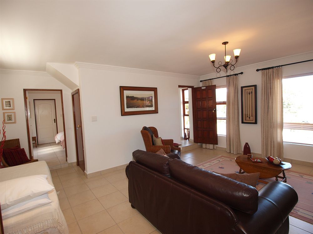 Candlewood Lodge Книсна Екстериор снимка