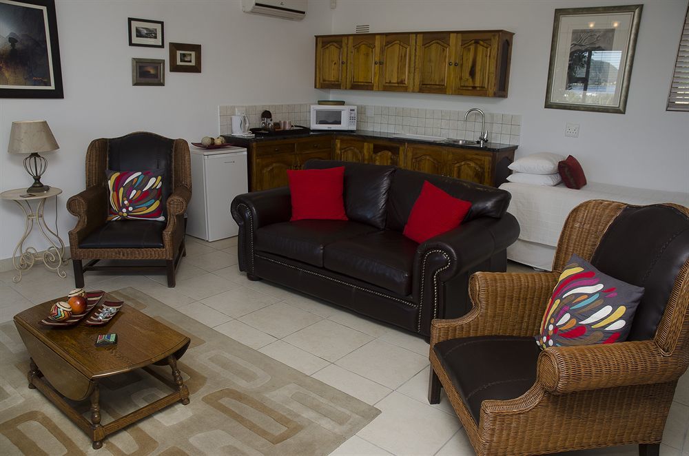 Candlewood Lodge Книсна Екстериор снимка